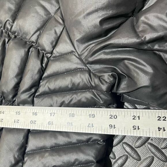 GUESS Quilted Shiny Black Puffer‎ Jacket Womans Size Large - Picture 6 of 7